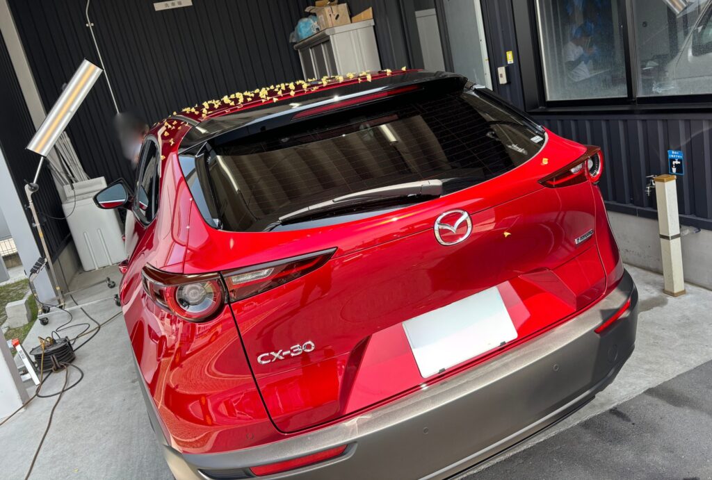 雹害車マツダcx-30_200個凹み